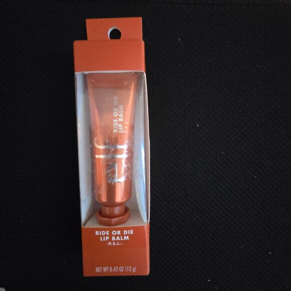 E.L.F. Bundle -Lip Exfoliator Mint Maniac & Ride Or Die Lip Balm P.S.L. - Picture 3 of 10